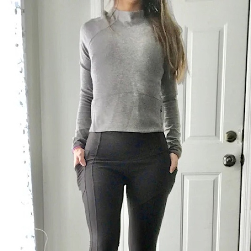 LULULEMON HILL AND VALLEY MOCK NECK